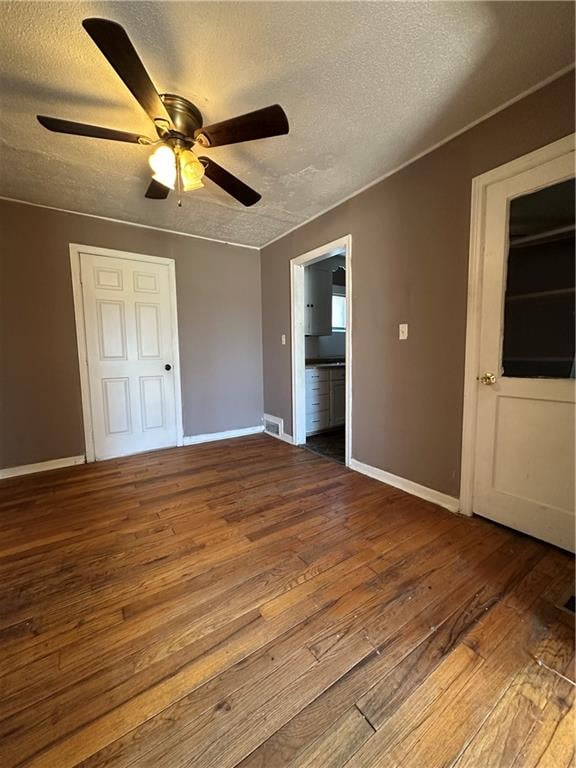 5046 Glenside Ct, Kansas City, MO 64129