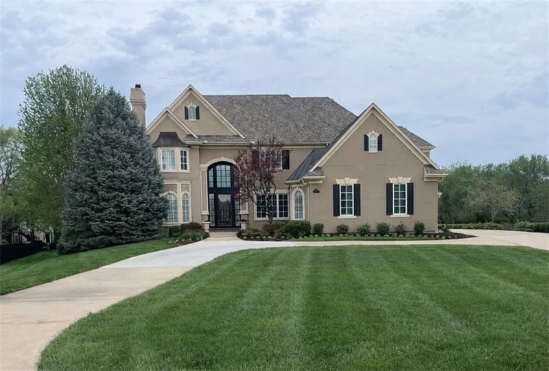 15405 Knox St, Overland Park, KS 66221