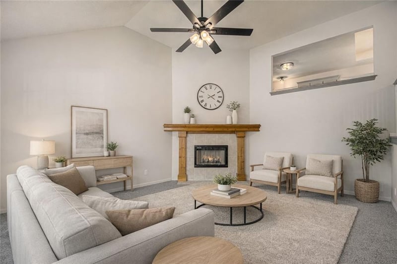 2521 Richard St, Blue Springs, MO 64015