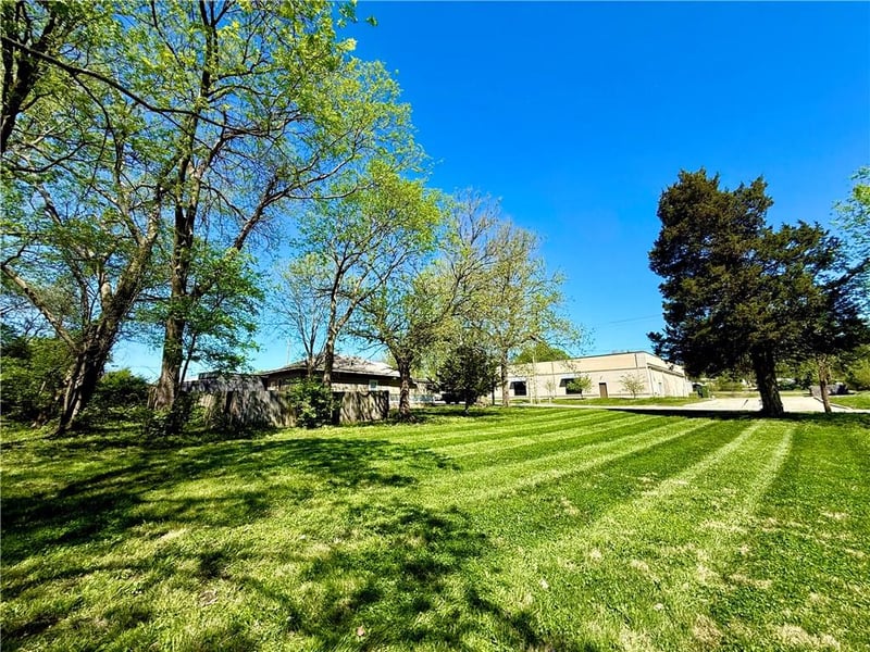 1239 South St, Independence, MO 64050