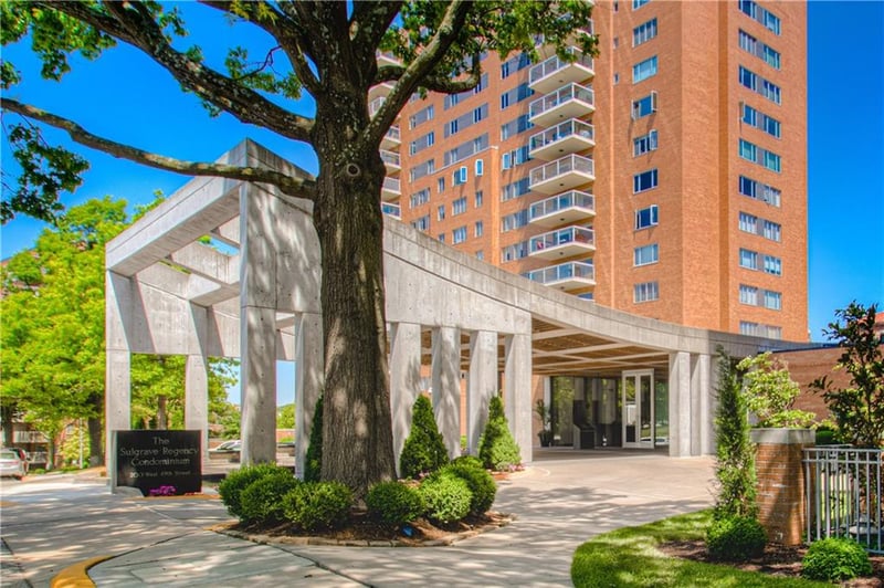 221 48th St #602, Kansas City, MO 64112