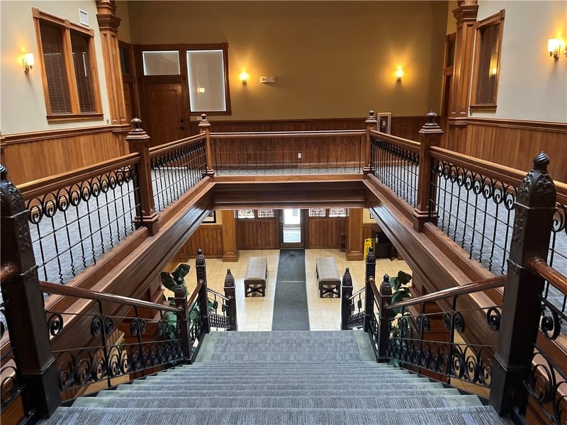 609 Central St #1204, Kansas City, MO 64105