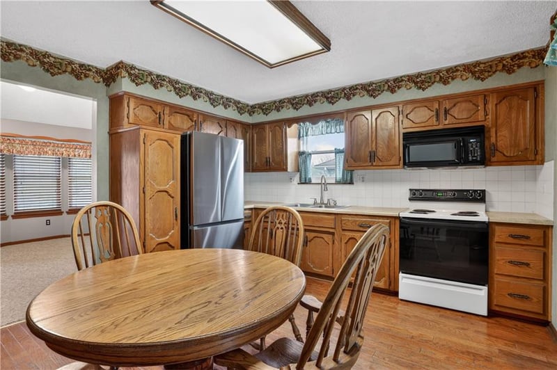 3650 Wayne Ave, Kansas City, MO 64116