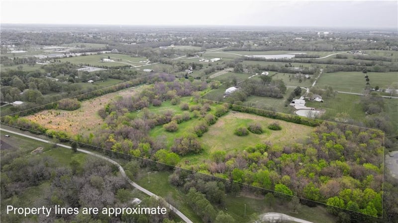 School Rd, Raymore, MO 64083