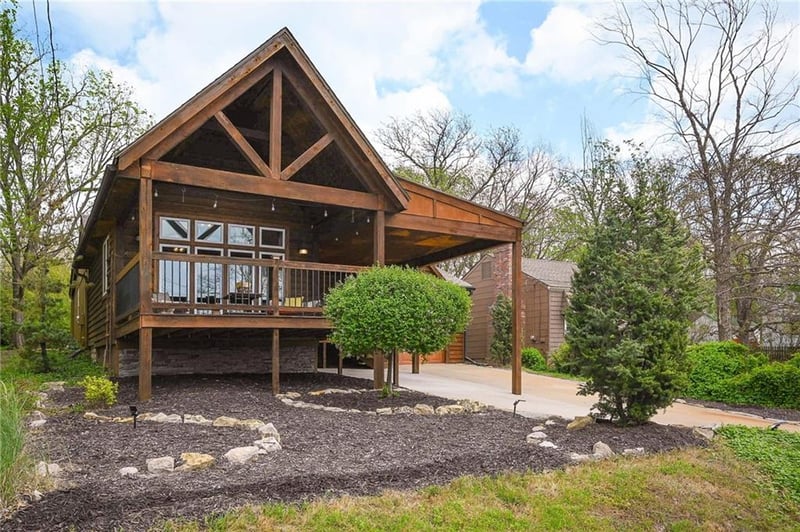 92 Z St, Lake Lotawana, MO 64086