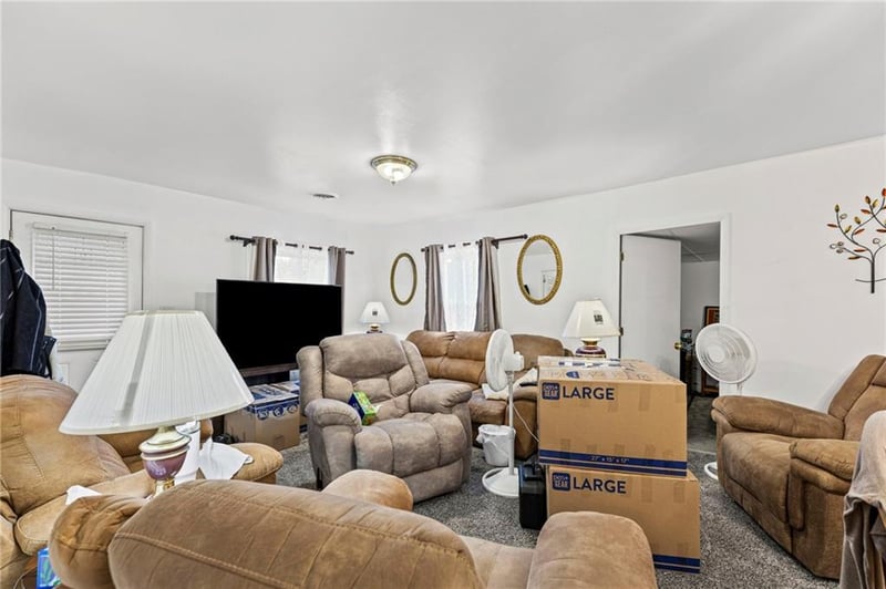 811 Hickory St, Ottawa, KS 66067