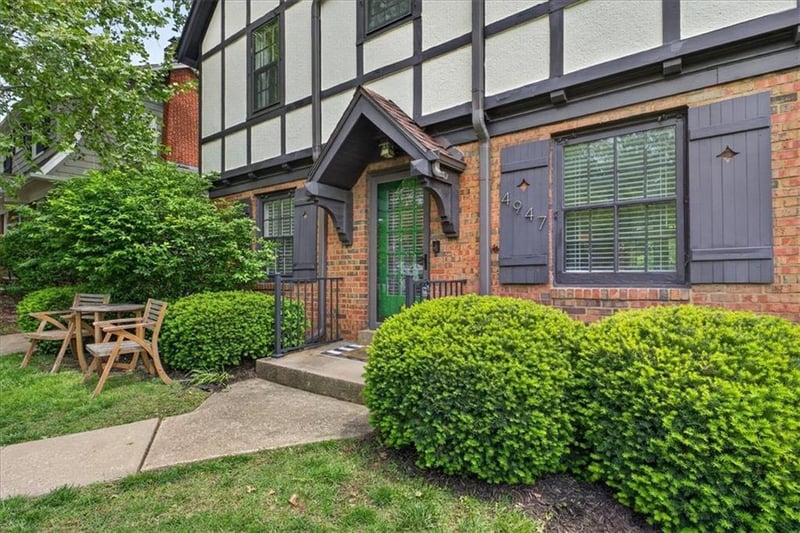 4947 State Line Rd, Kansas City, MO 64112