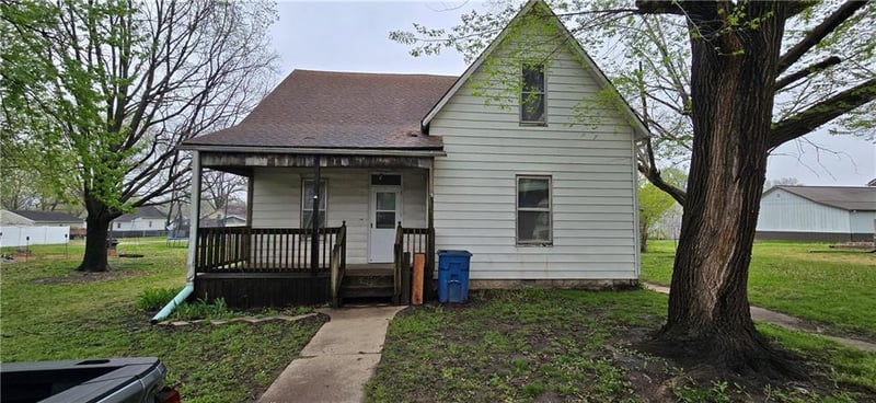 407 Bismark St, Concordia, MO 64020