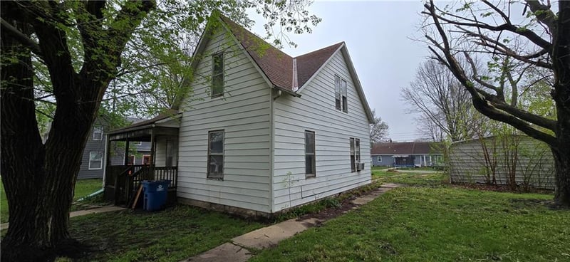 407 Bismark St, Concordia, MO 64020