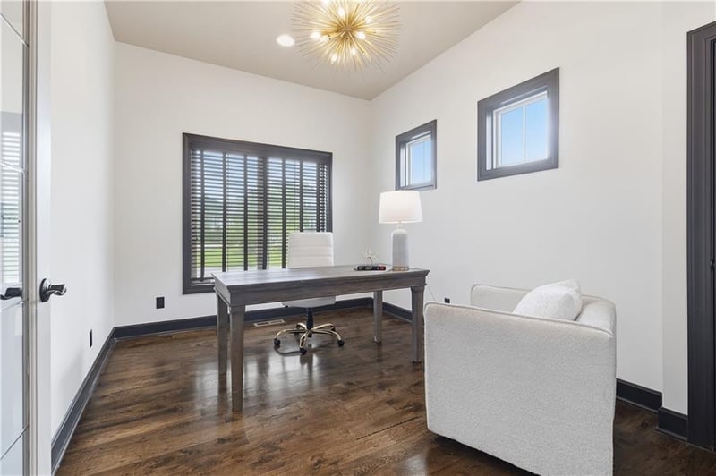 11604 W 164th Pl, Overland Park, KS 66221