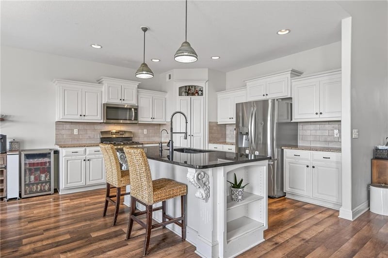 509 Sycamore Rd, Greenwood, MO 64034