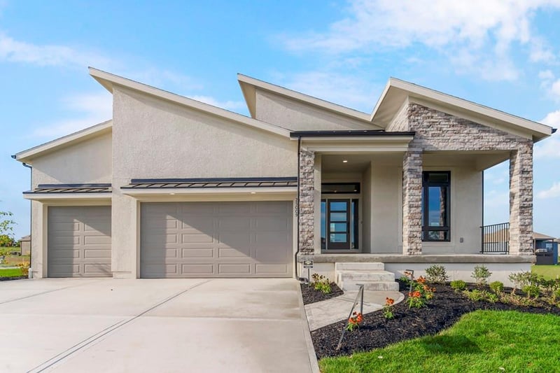 25009 112th St, Olathe, KS 66061