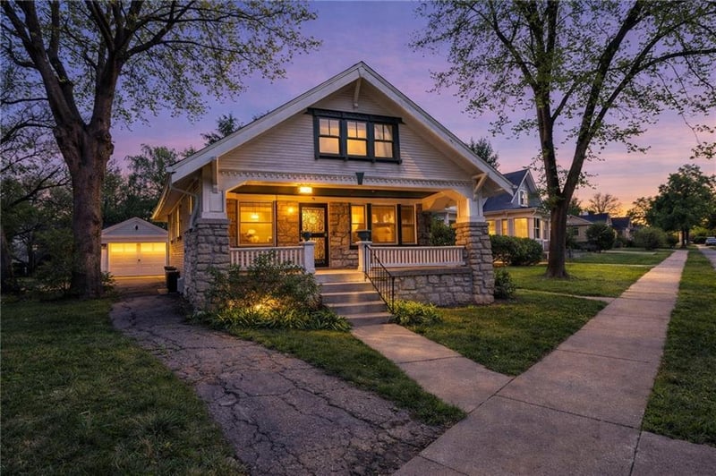 5727 Tracy Ave, Kansas City, MO 64110