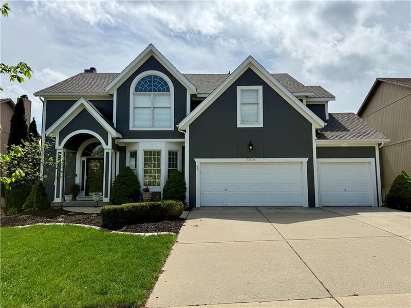 7709 145th St, Overland Park, KS 66223