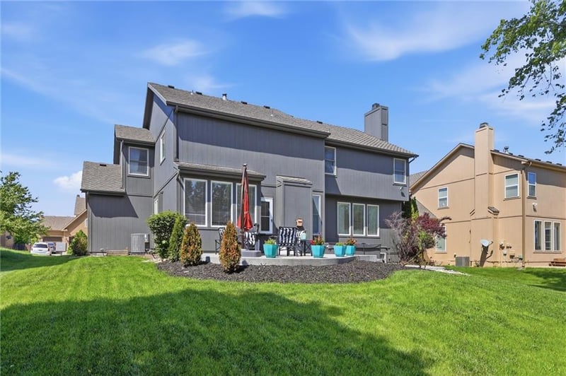 7709 W 145th St, Overland Park, KS 66223