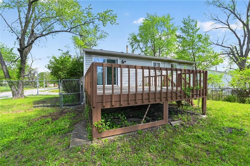 8701 96th Ter, Kansas City, MO 64134