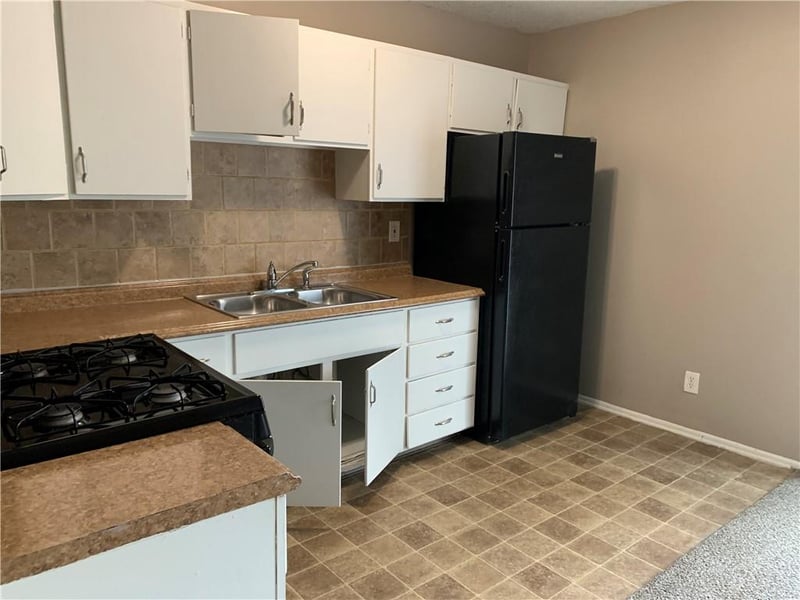 8701 96th Ter, Kansas City, MO 64134