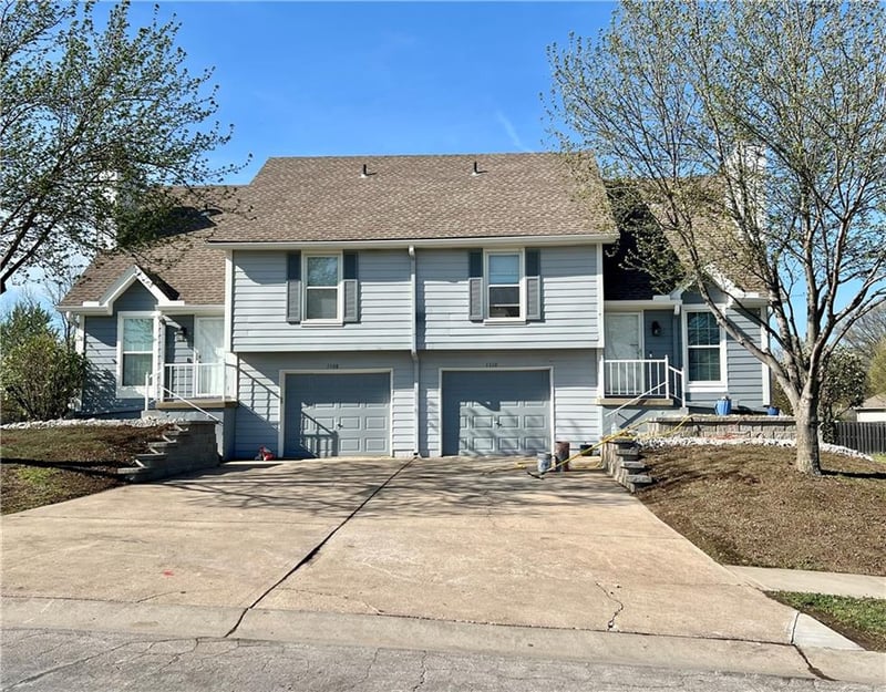 1108 and 1110 8th St, Lee's Summit, MO 64063