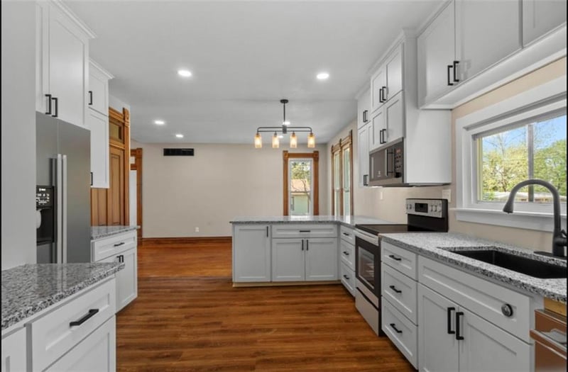 210 Winner Ave, Gower, MO 64454