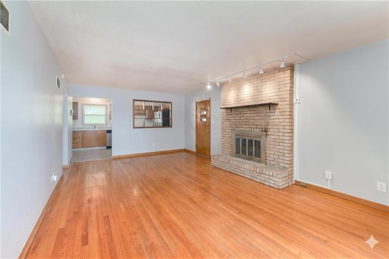 6328 Roswell Ave, Kansas City, KS 66104