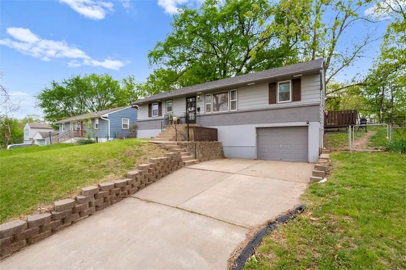 8500 Brooklyn Ave, Kansas City, MO 64132