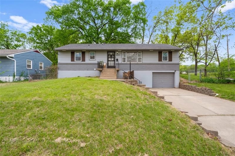 8500 Brooklyn Ave, Kansas City, MO 64132