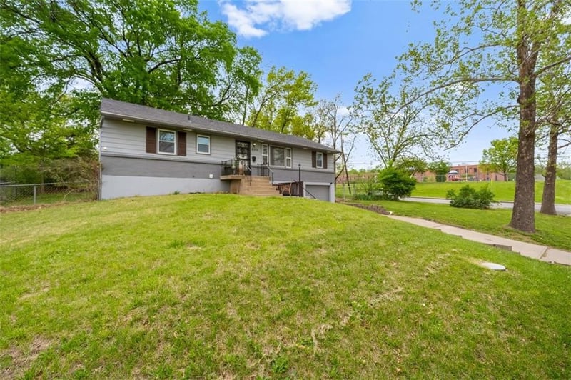 8500 Brooklyn Ave, Kansas City, MO 64132