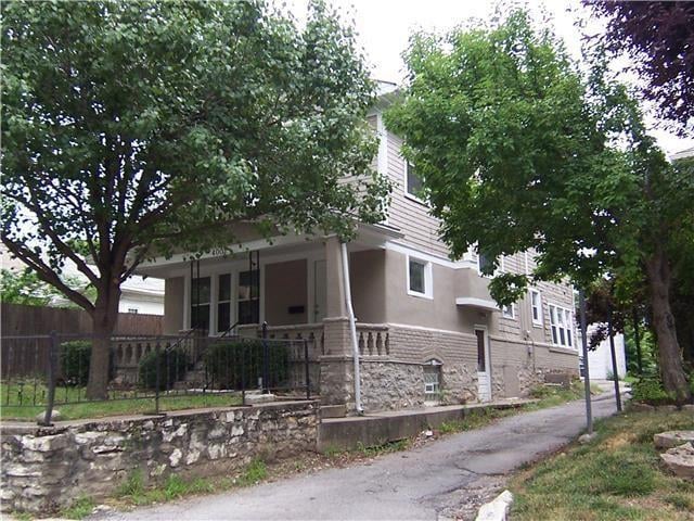 4007 Clark Ave, Kansas City, MO 64111