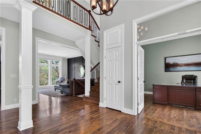 14621 Dearborn St, Overland Park, KS 66223
