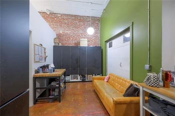 120-122 W 5th St, Kansas City, MO 64105