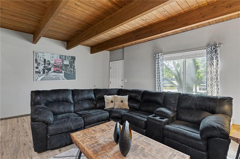 7004 Fisk Ct, Kansas City, MO 64151