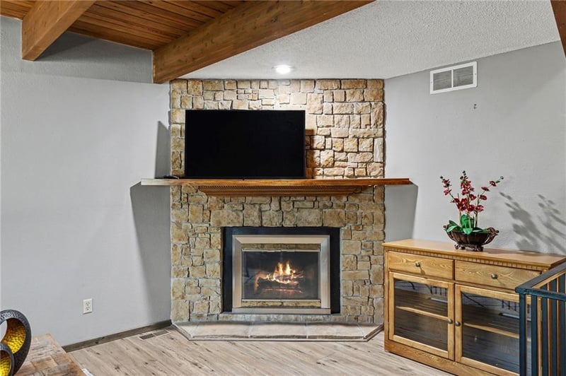 7004 Fisk Ct, Kansas City, MO 64151