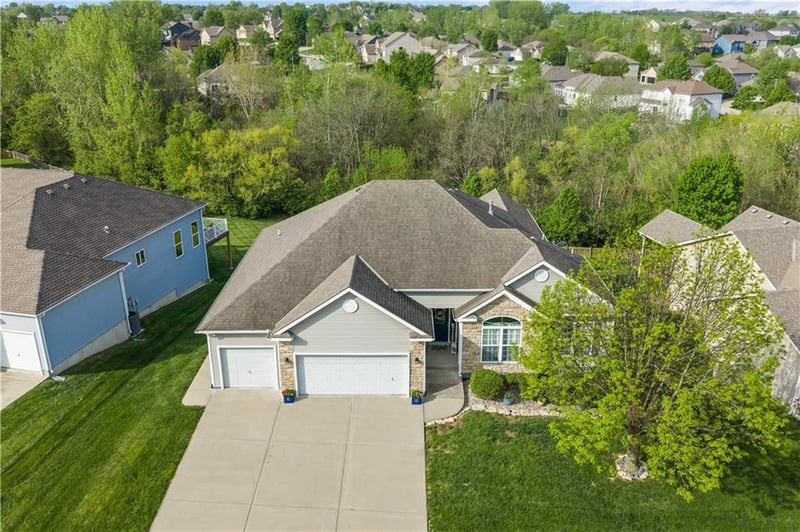 10312 Hedges Ave, Kansas City, MO 64157