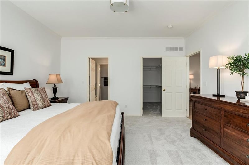 6302 W 133rd Ter, Overland Park, KS 66209