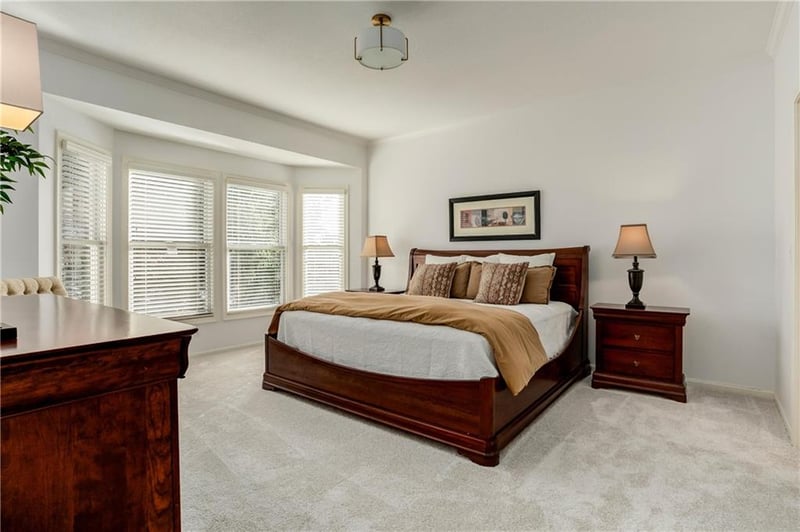 6302 W 133rd Ter, Overland Park, KS 66209