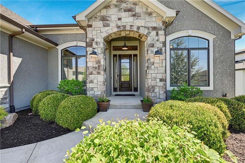 15705 Canterbury St, Overland Park, KS 66224