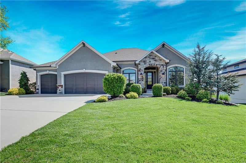 15705 Canterbury St, Overland Park, KS 66224