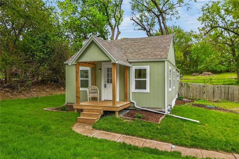 5915 Marion Ave, Kansas City, MO 64133