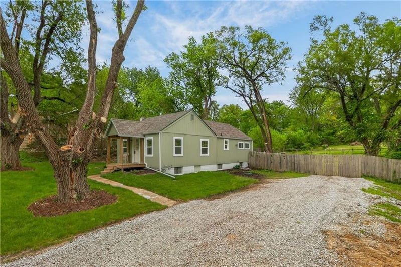 5915 Marion Ave, Kansas City, MO 64133