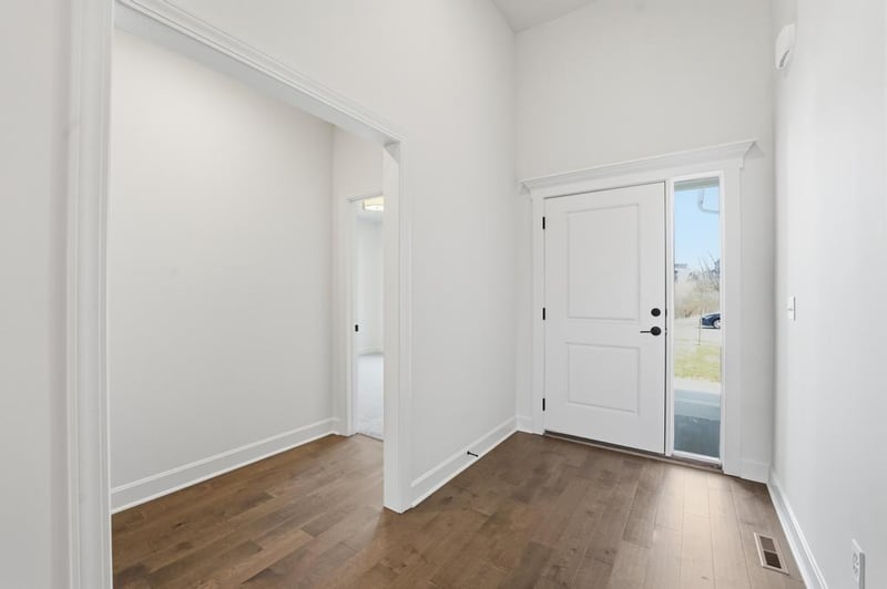 10022 Oakland Ave, Kansas City, MO 64157