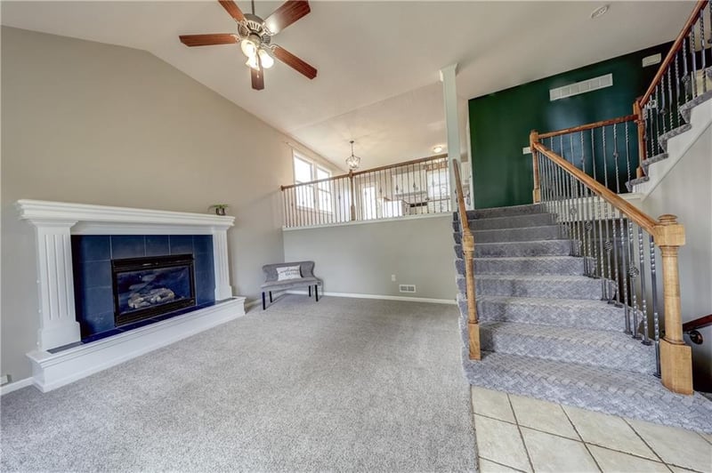 3725 152nd Ct, Basehor, KS 66007