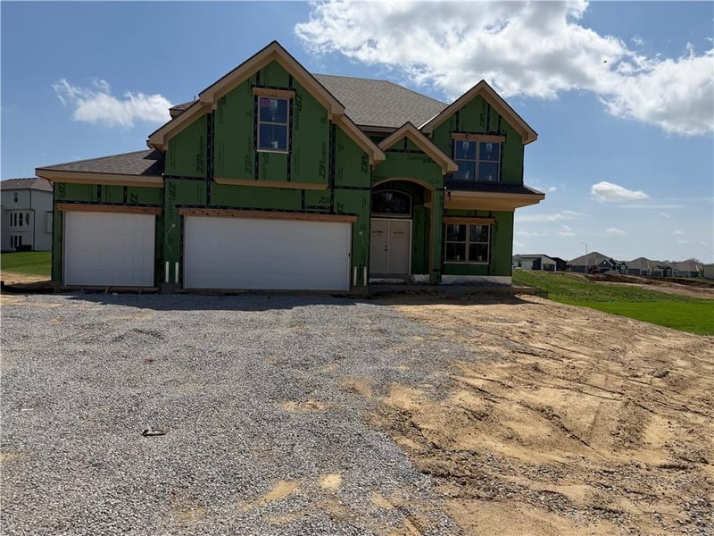 8219 90th Ter, Kansas City, MO 64153