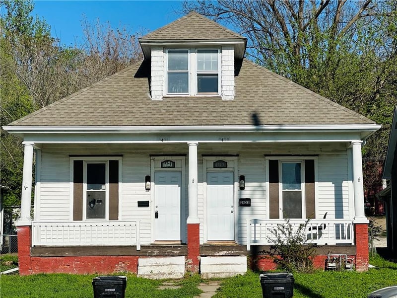2421-2423 11th St, St Joseph, MO 64503