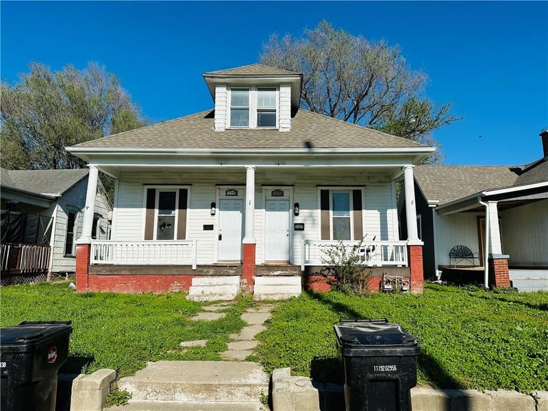 2421-2423 11th St, St Joseph, MO 64503