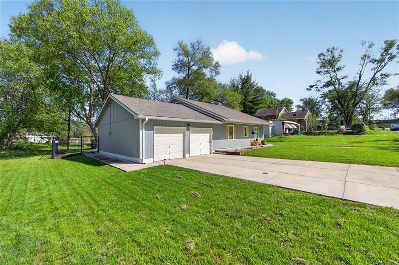 2901 50th St, Kansas City, KS 66106