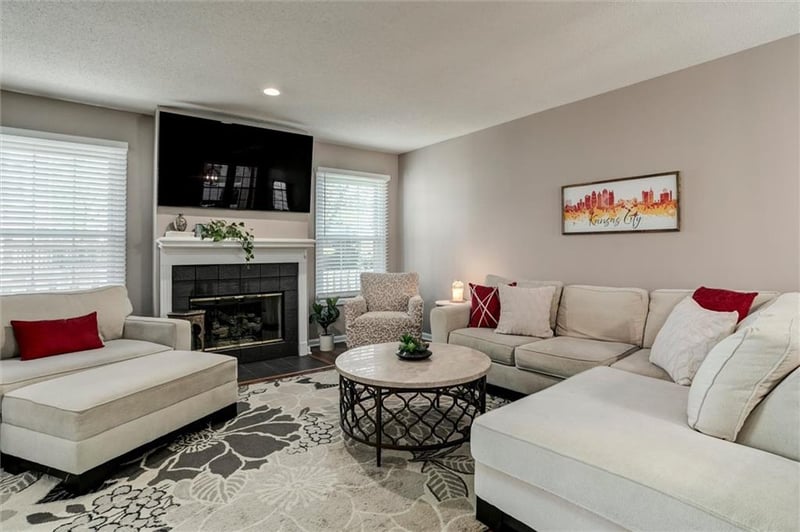 11905 Centennial Dr, Overland Park, KS 66213