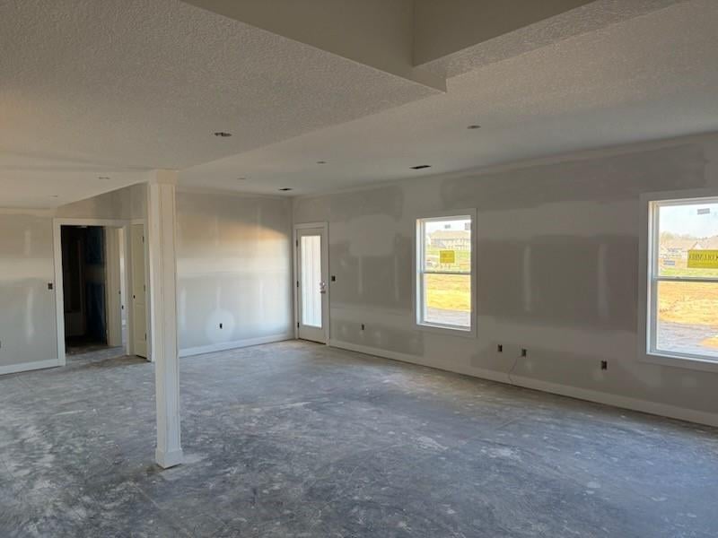 4605 Valley Ridge Ct, St Joseph, MO 64505