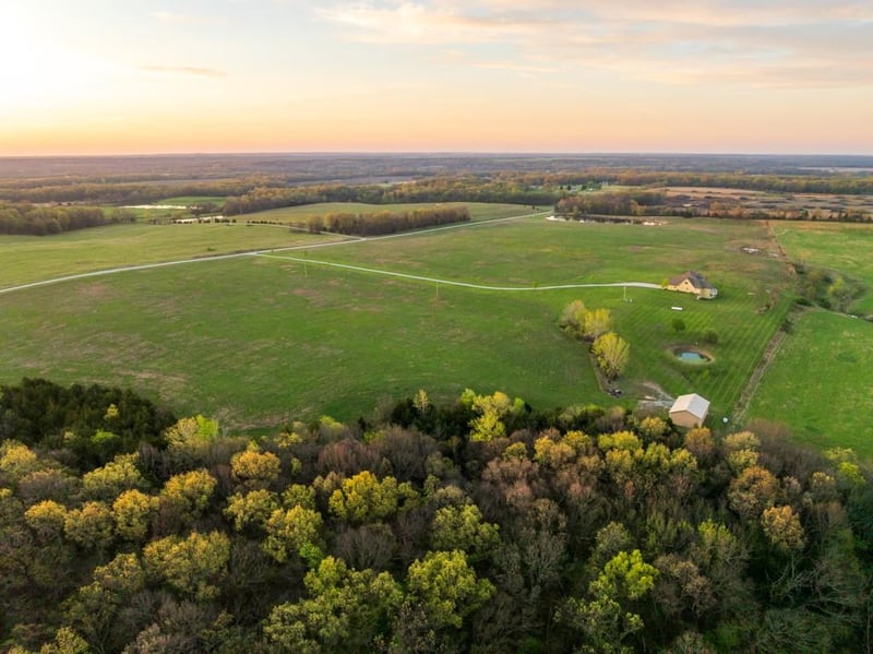 1978 County Road 11517 Rd, Rich Hill, MO 64779