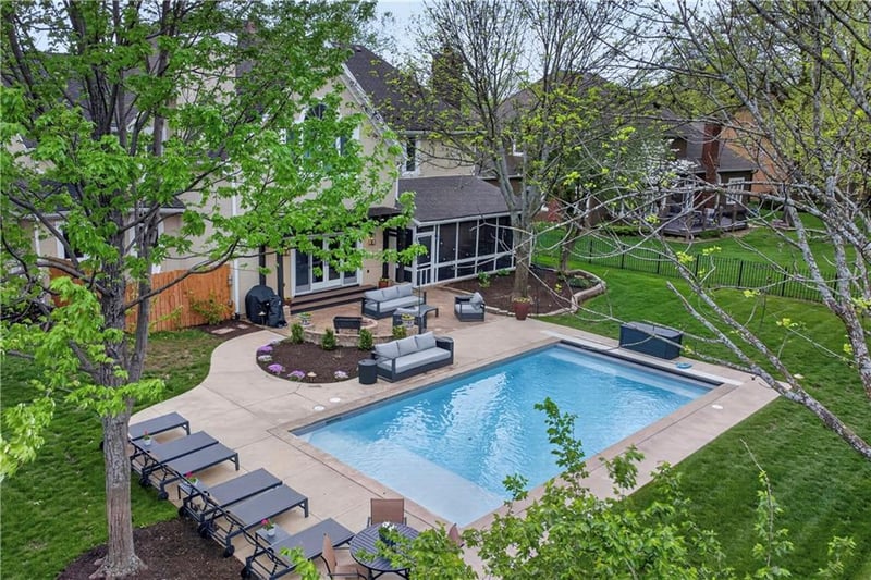 13118 Lamar Ave, Overland Park, KS 66209