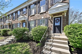 8156 N Oakley Unit 17 D Ave, Kansas City, MO 64119